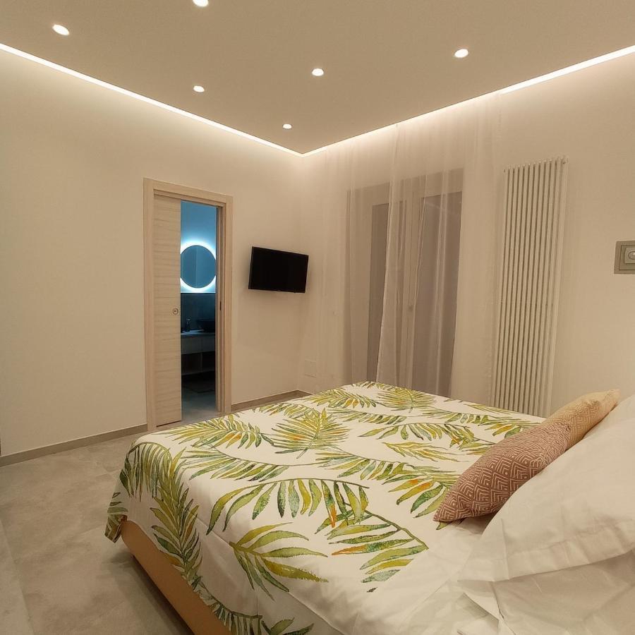 Alloggio Nuovissimo Al Centro E Rilassante Ischia Bagian luar foto